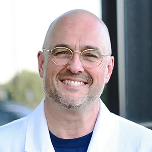 Ilya Gipp, M.D. headshot
